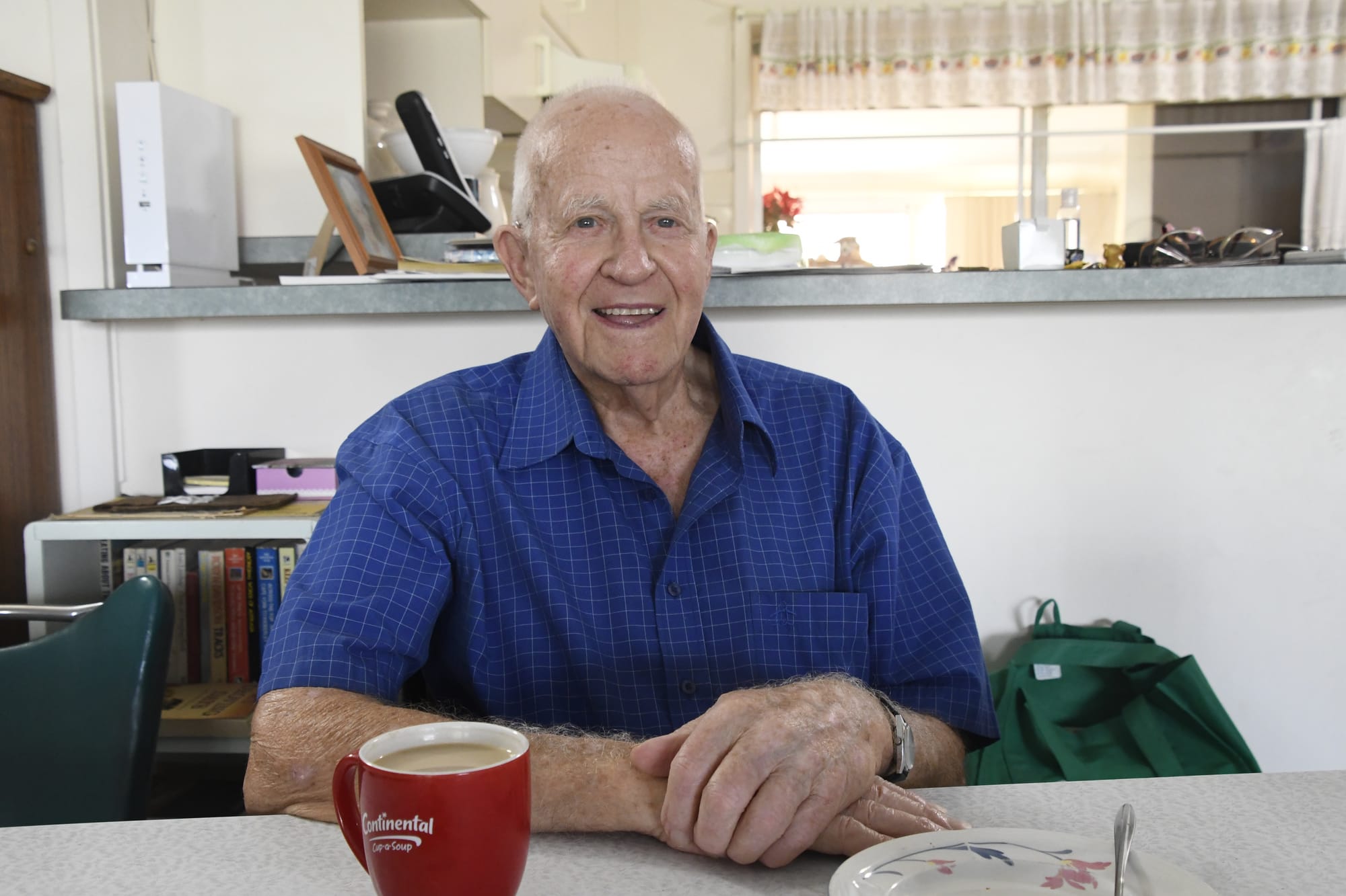 A cuppa with Vin Manly