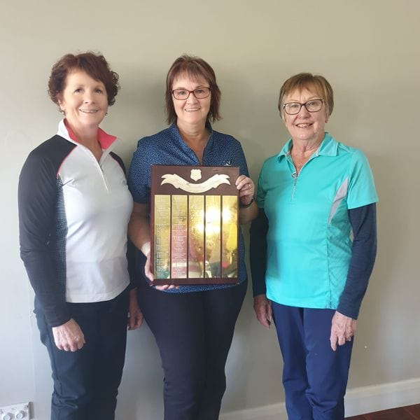 Winners… (From left): Bev Hutchins, Jenny Ludington and Nola Dalton with the GMGA Joyce Broadbent Shield.
