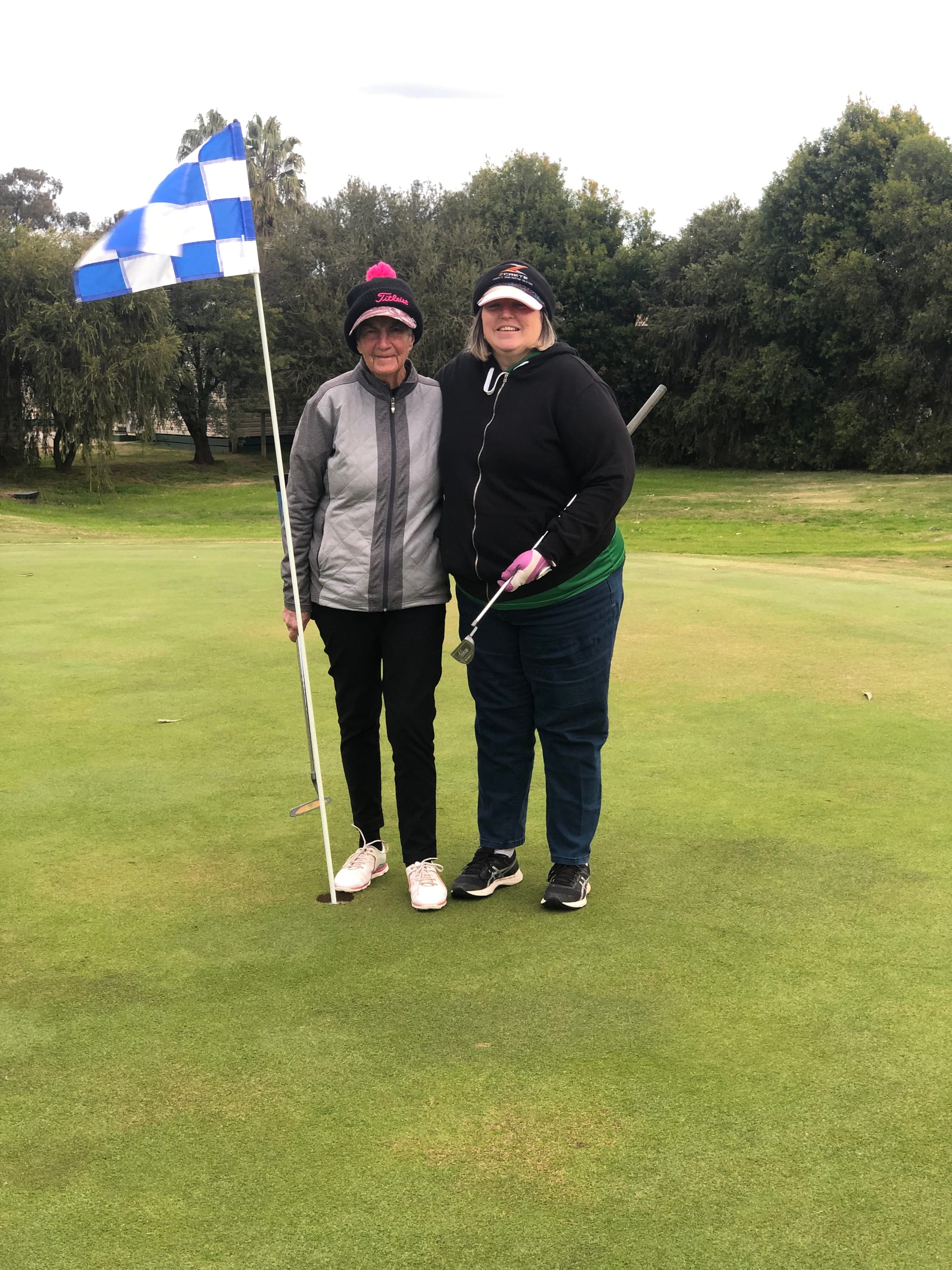 Schmedje and Harper win fourball