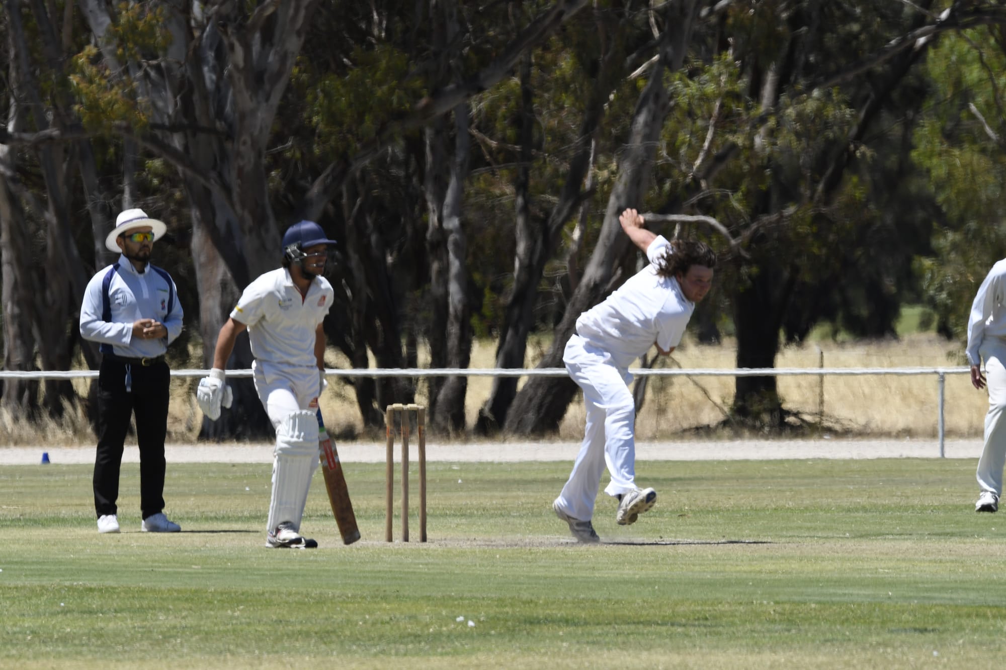 In his stride ... Daniel Parnell kept it tight with 0/8 from four overs. 