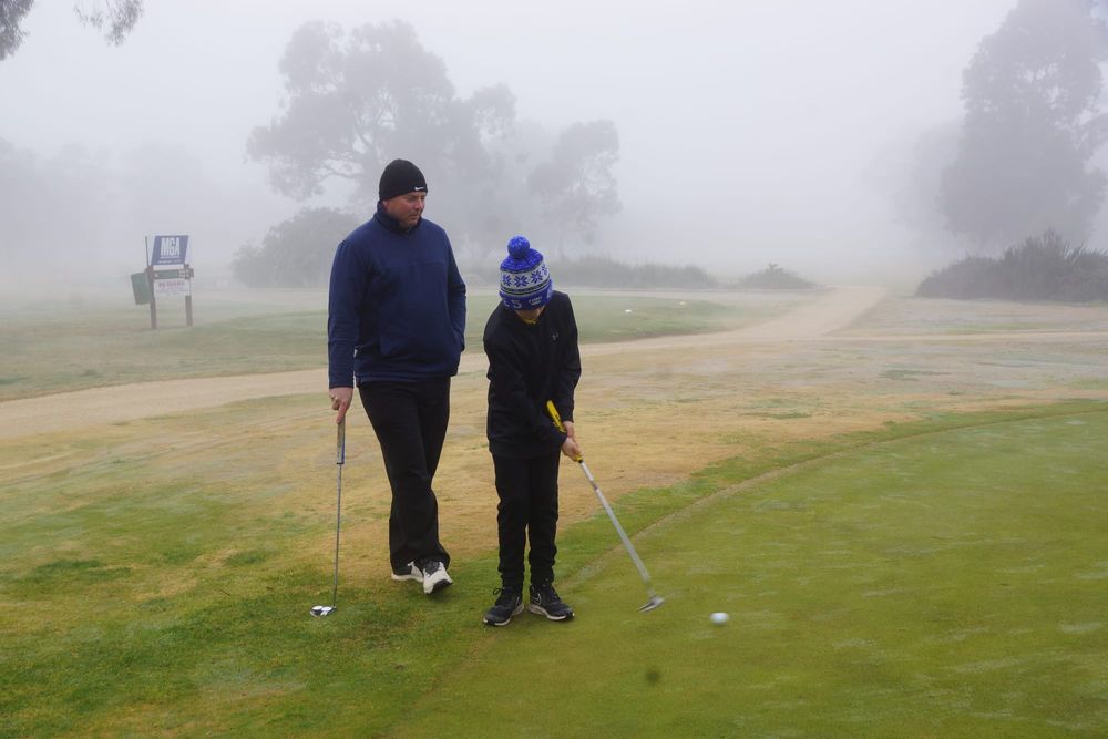 Foggy start to Jack Roche first round post image
