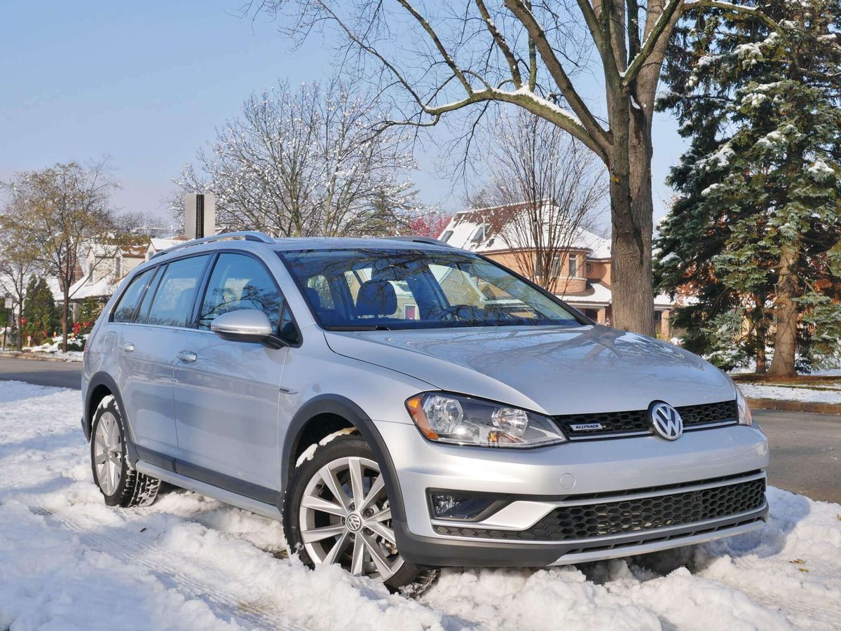 2017 Volkswagen Golf Alltrack SE - Quick Review