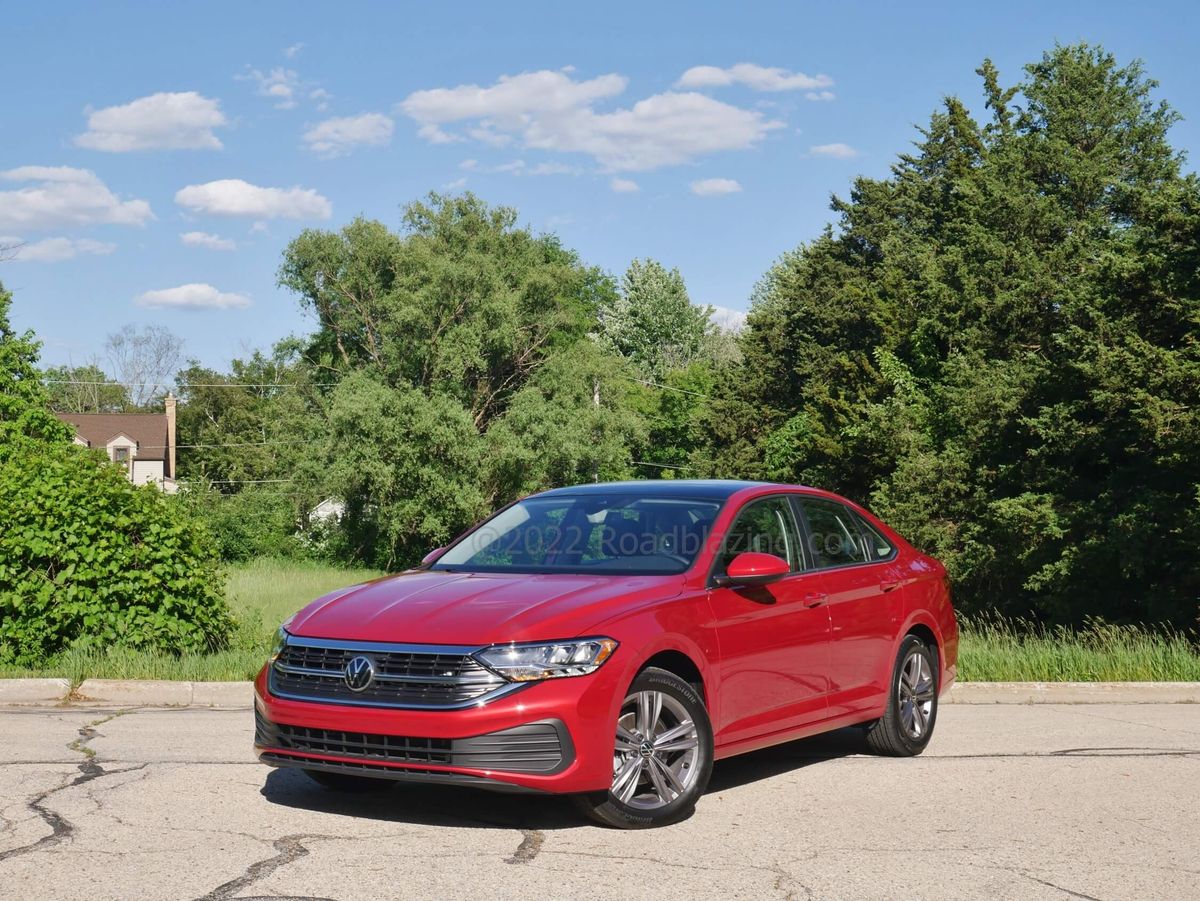 2022 Volkswagen Jetta - Re- Driven Review - Miss Passat?