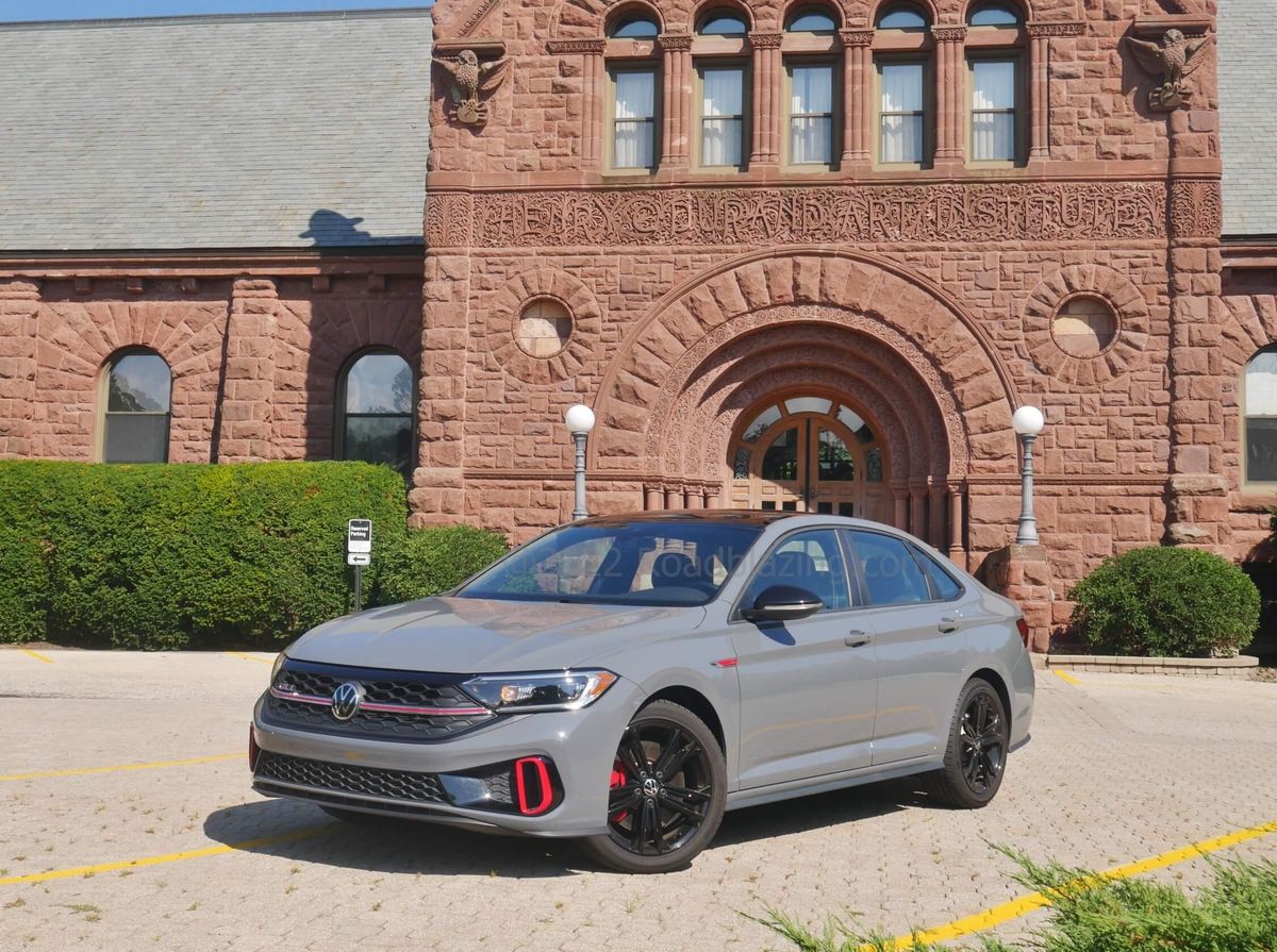 2022 Volkswagen Jetta GLI Autobahn - Re-Driven - Q- Sedan Re- Decorated