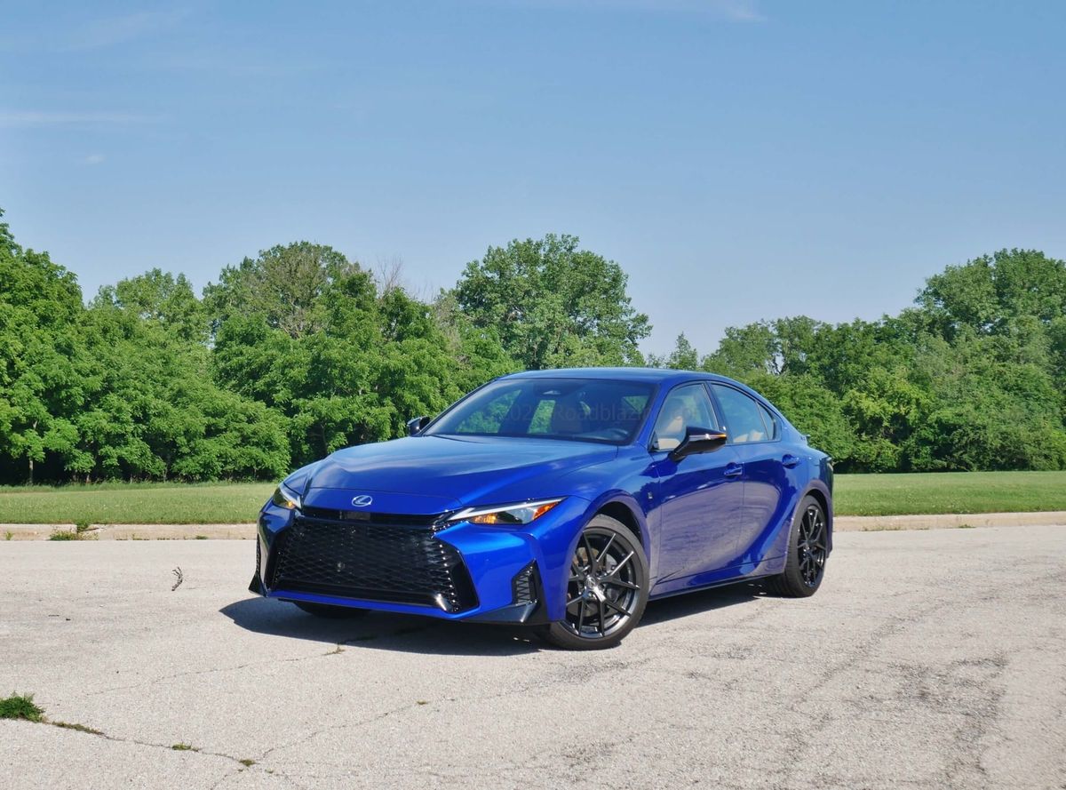 2026 Lexus IS 350 F-Sport Design - Latest Updates Review