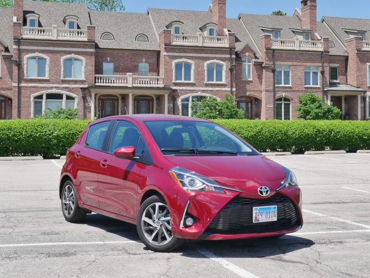 2018 Toyota Yaris 5 Door SE exterior