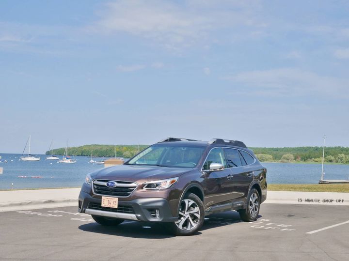 2020 Subaru Outback Touring XT exterior