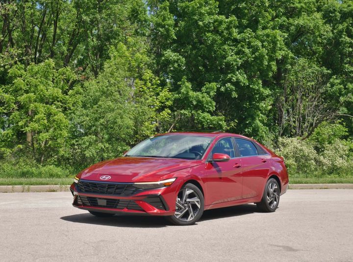 2024 Hyundai Elantra Hybrid Limited exterior, front