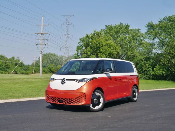 2025 Volkswagen ID.Buzz Pro S Plus 4Motion exterior