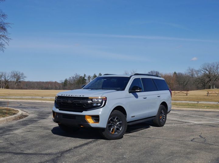 2025 Ford Expedition Tremor 4x4 exterior