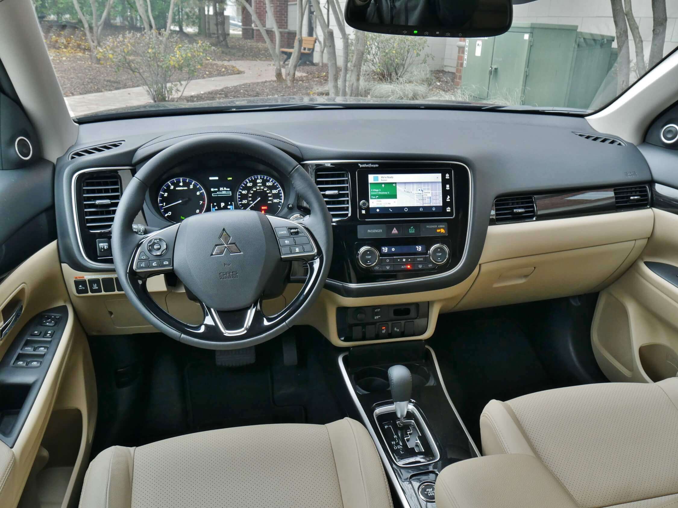 2018 Mitsubishi Outlander 2.4 SEL AWC: Cockpit w/ clear, concise instrumentation & switches; Partial soft-touch dash top w/ piano black appliques; Generous forward view