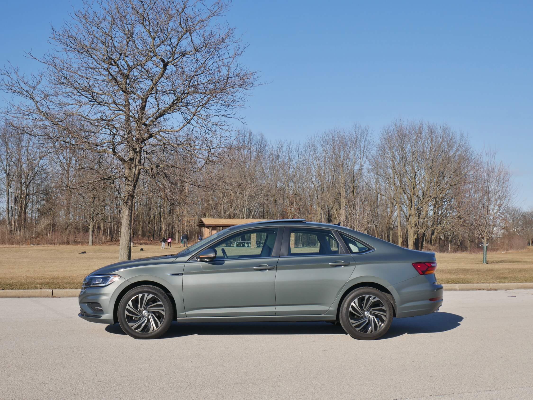 2019 Volkswagen Jetta SEL Premium: Note silhouette's rakish hood line, down curved nose and up-turned tail
