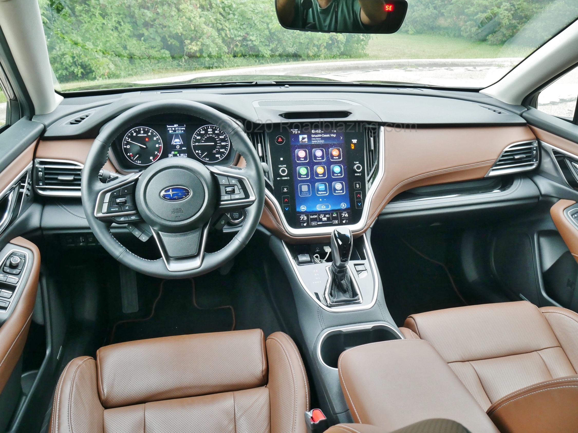 2020 Subaru Outback Touring XT: cockpit