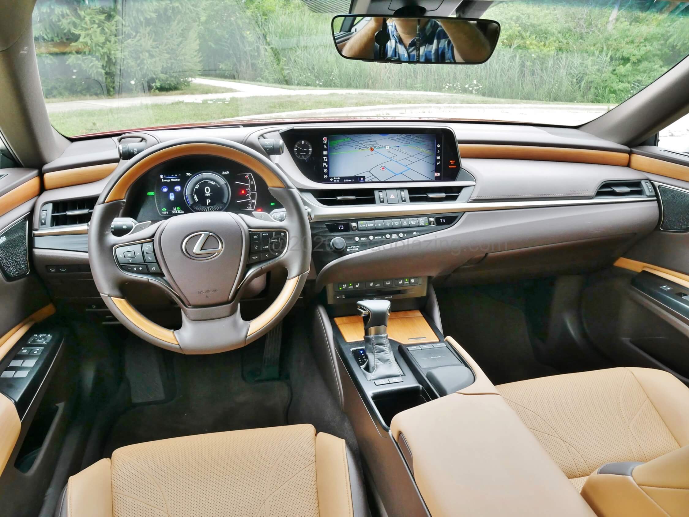 2020 Lexus ES 300h