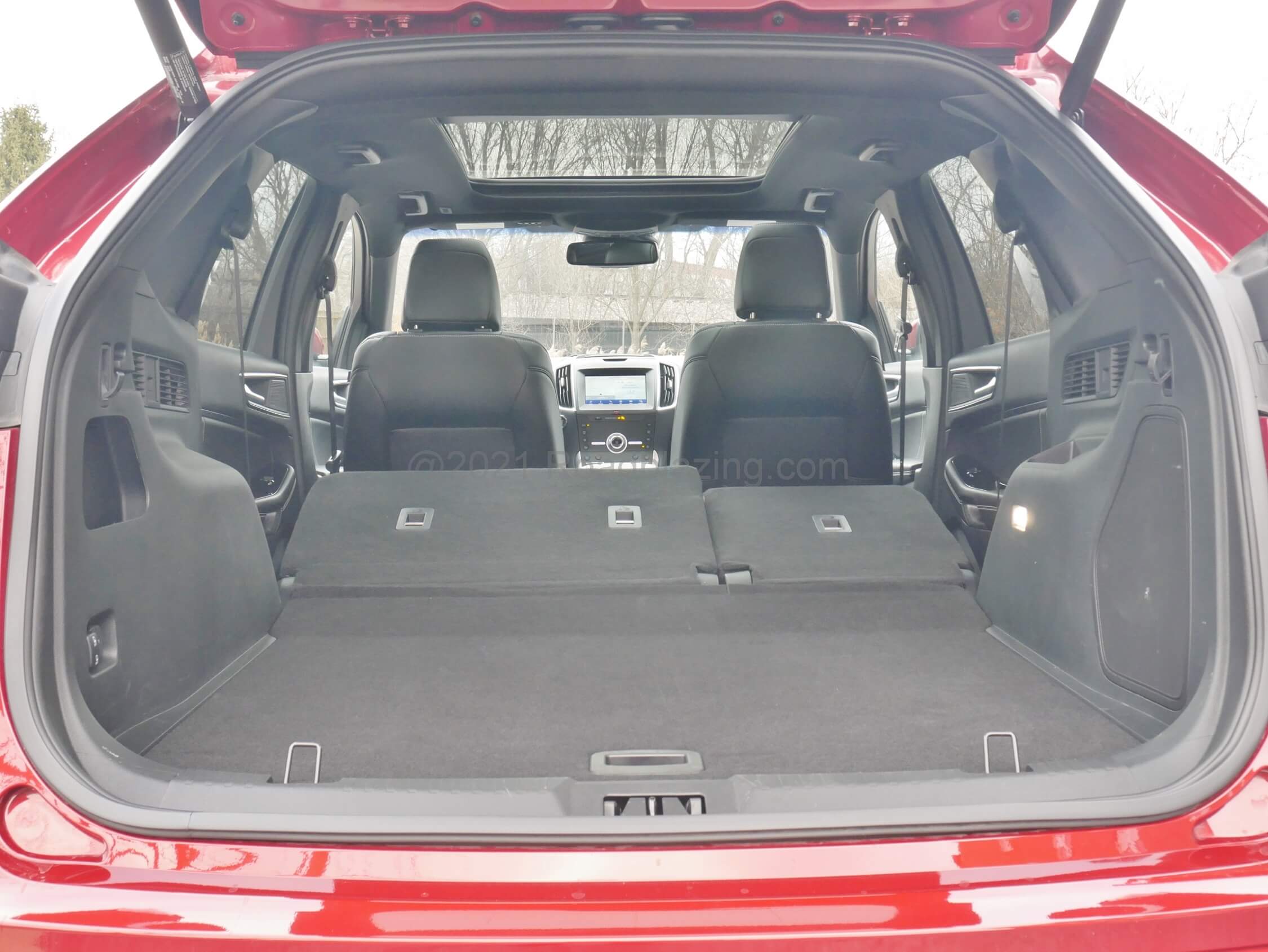 2020 Ford Edge ST: relatively low load & proximity liftgate release floor aids stowing