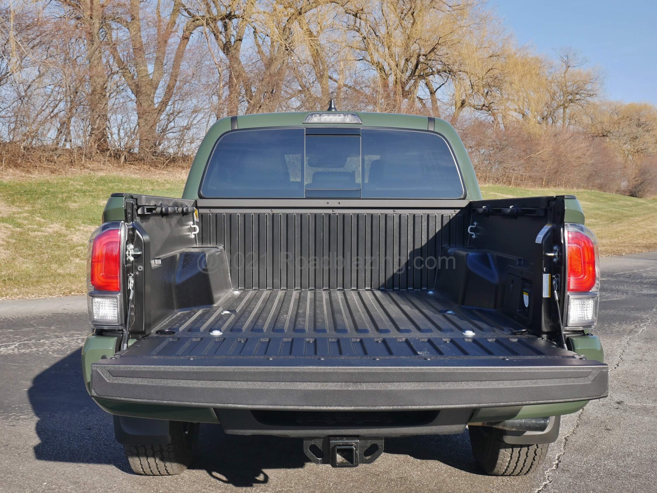 2021 Toyota Tacoma TRD Off Road: 5 foot long bed w/ standard composite liner