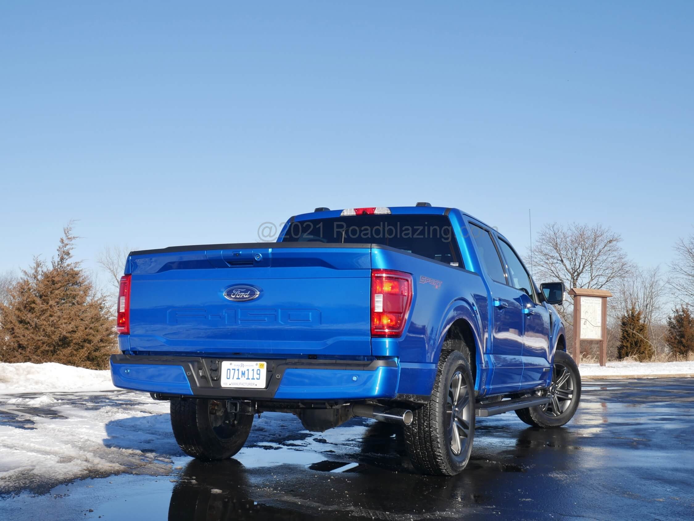 2021 Ford F-150 Supercrew XLT 4x4 PowerBoost hybrid: lower door body creasing deepens