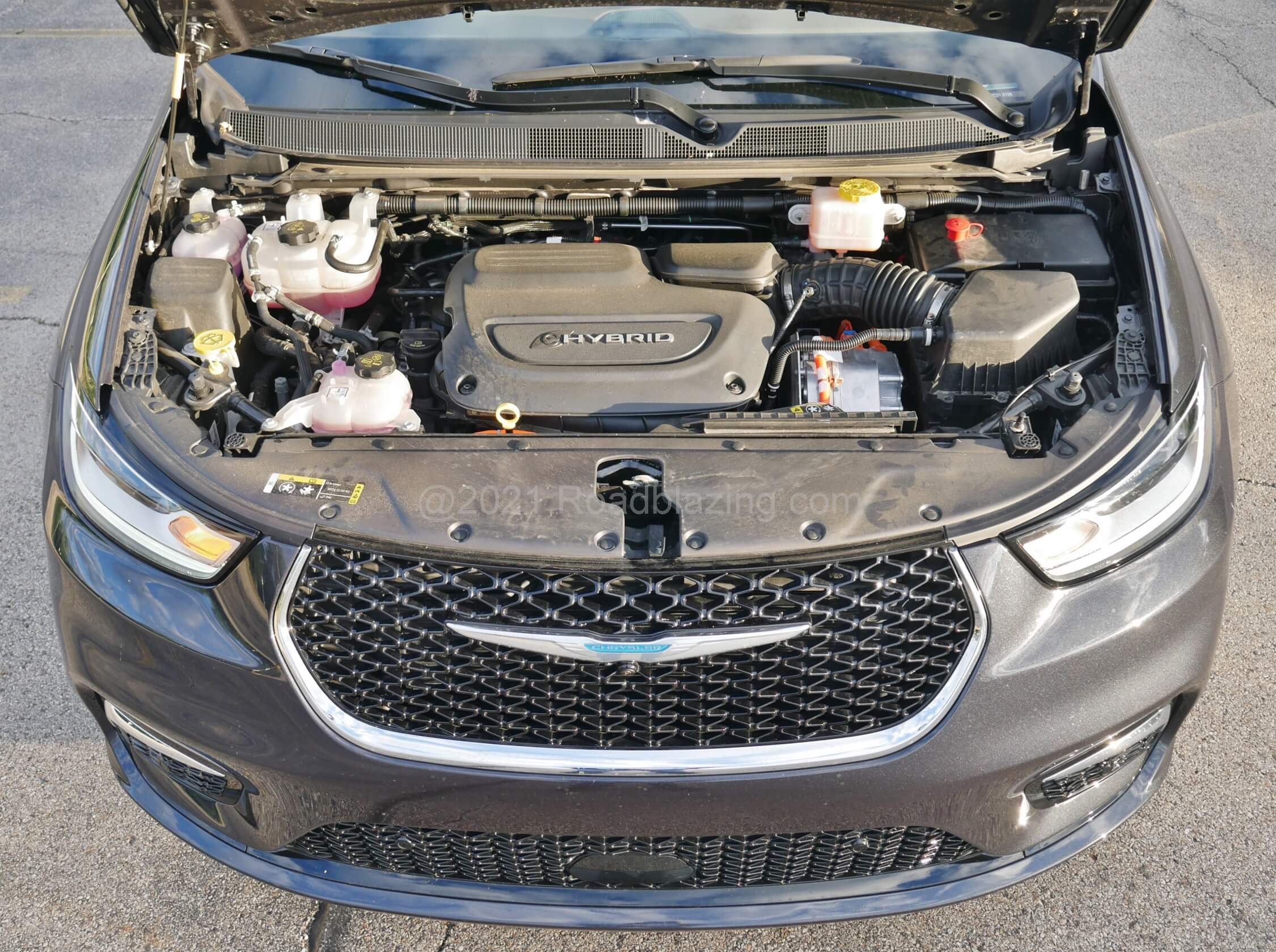 2021 Chrysler Pacifica Limited Hybrid PHEV: 16 kWh LiIon battery supplied maximum of 148 kW (198 hp) dual electric motors w/ 33 mile range is rated at 82 mpgE