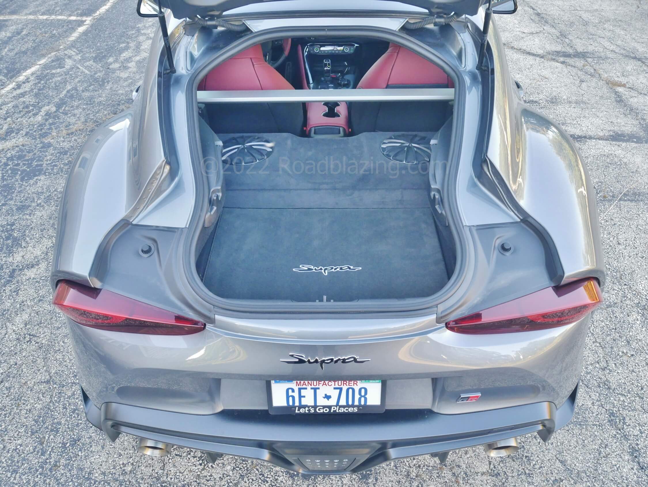 2022 Toyota GR Supra 3.0T: liftgate cargo bay w/ removable suspended privacy shelf