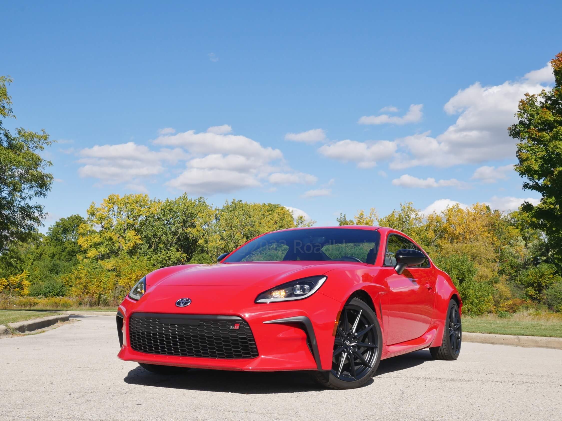 2022 Toyota GR 86: Functional MATRIX "G Mesh" grille & functional lower fascia corner fold brake cooling