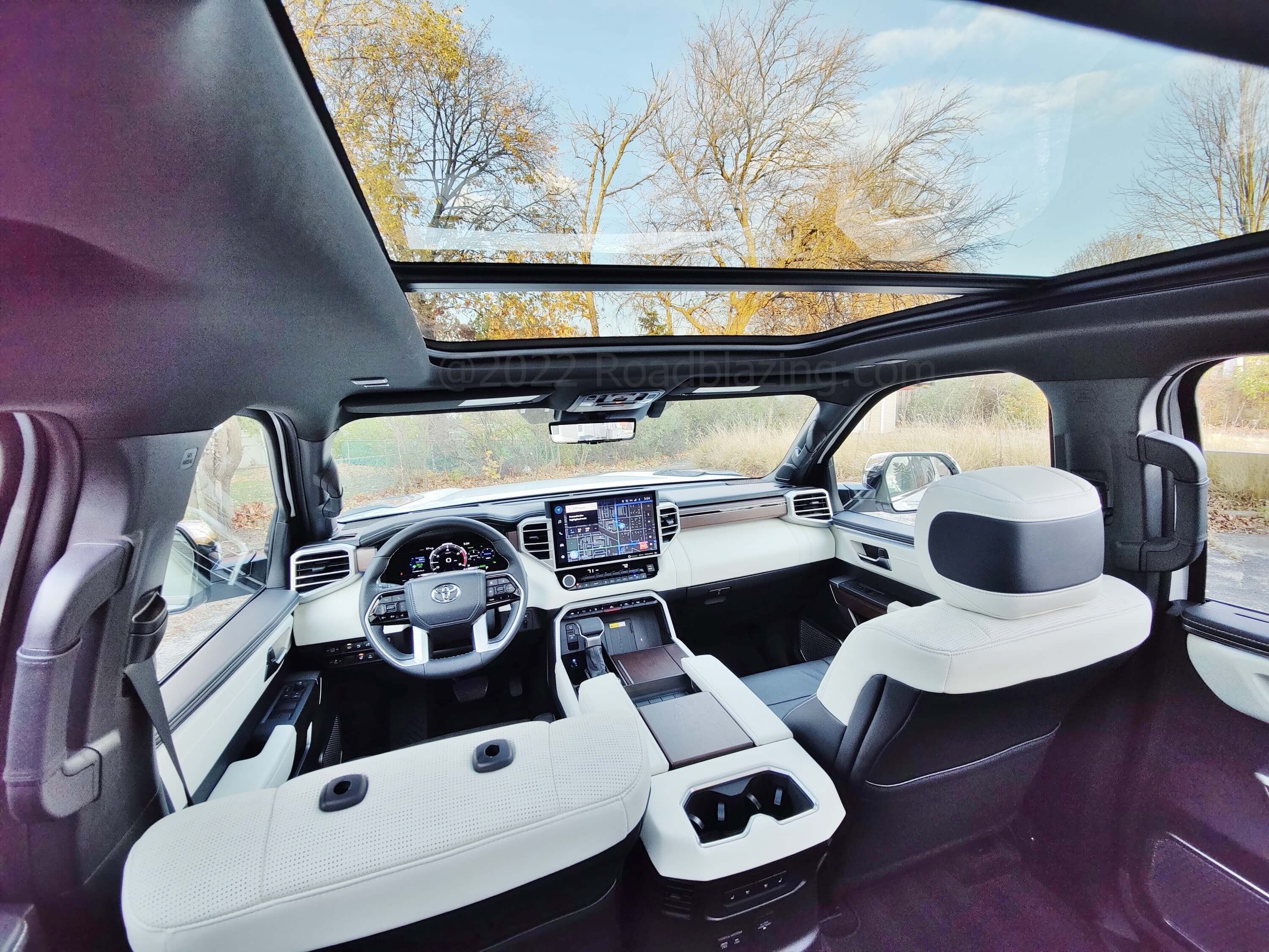 2022 Toyota Tundra CrewCab Capstone 4x4: Panoramic view of cabin w/ panorama roof