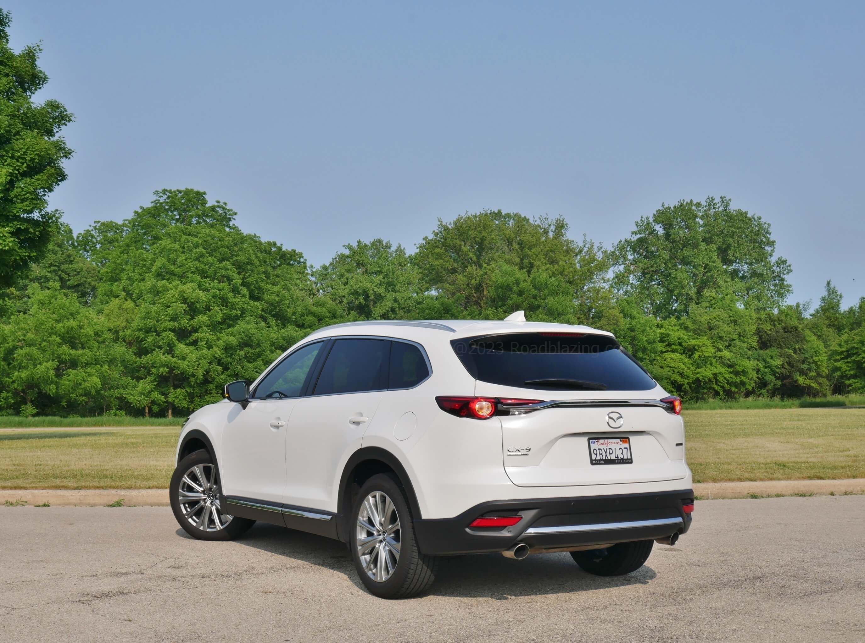 2023 Mazda CX-9 Signature AWD: gentle Kammback + artful details
