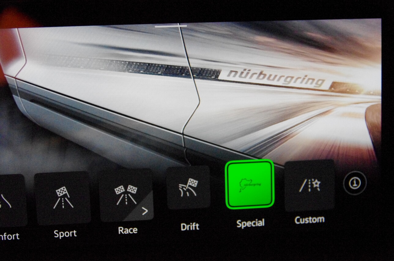 2022 Volkswagen Golf R: cornucopia of drive modes