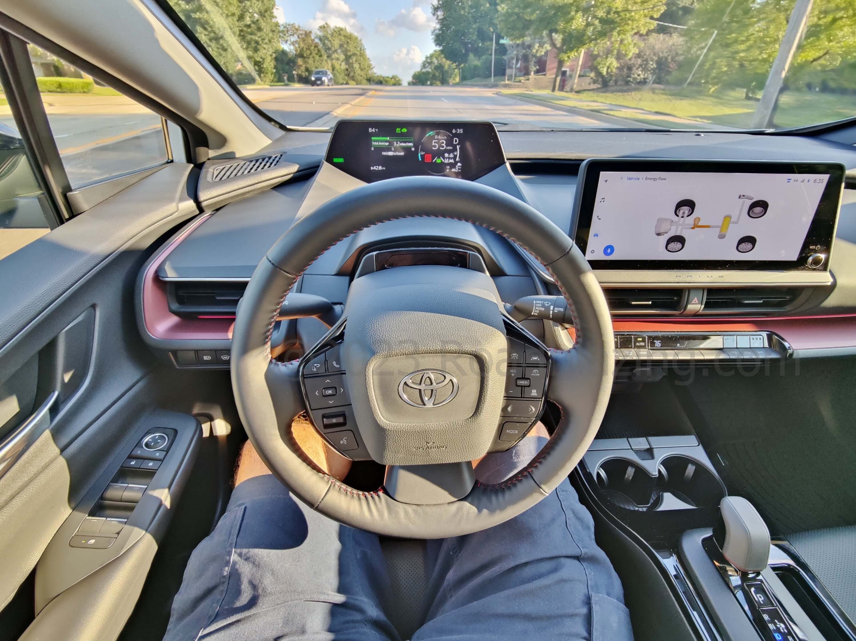 2023 Toyota Prius Prime XSE PHEV: power flow displays while driving