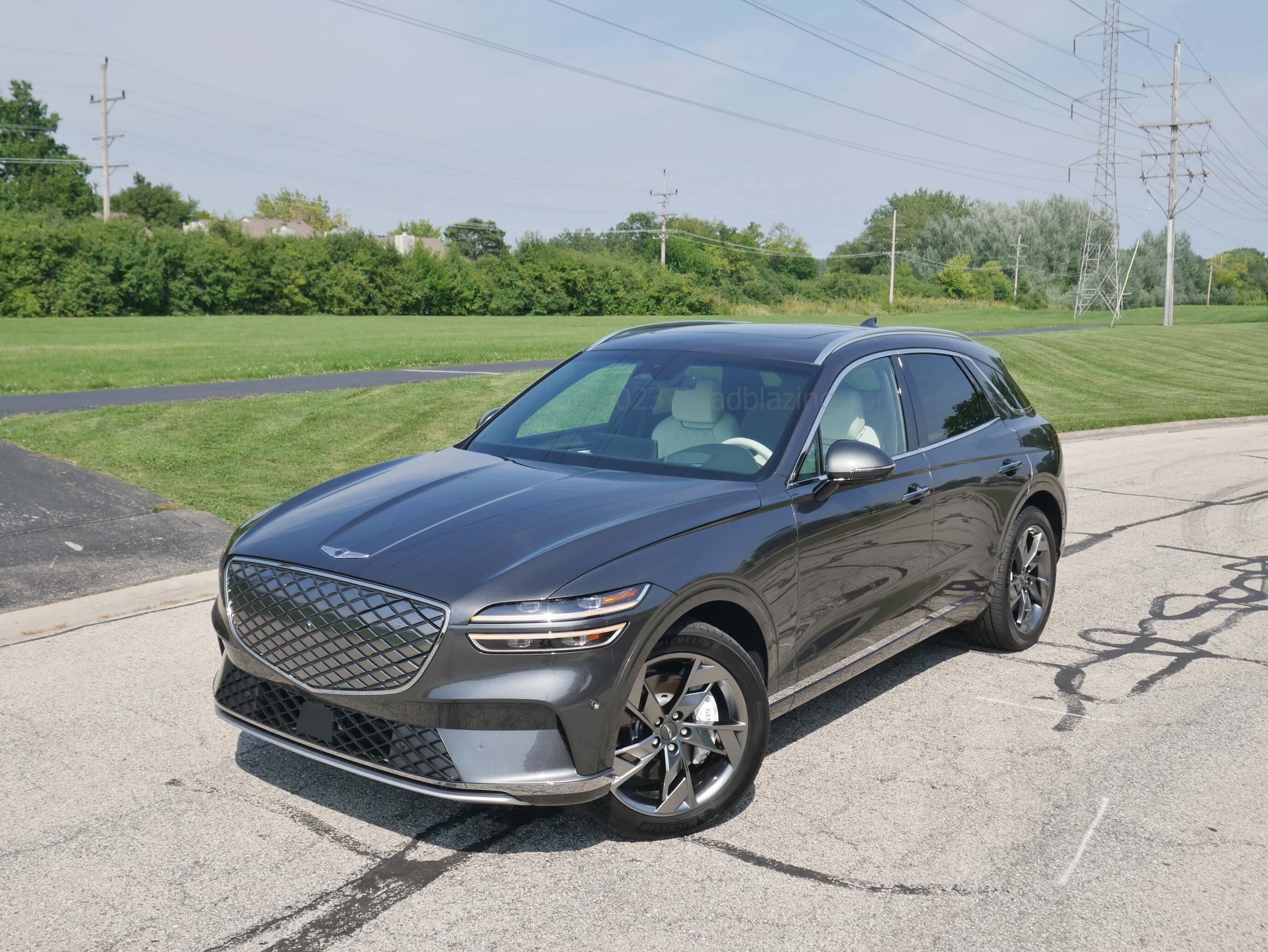 2023 Genesis Electrified GV70 AWD Prestige: powerful long hood proportions