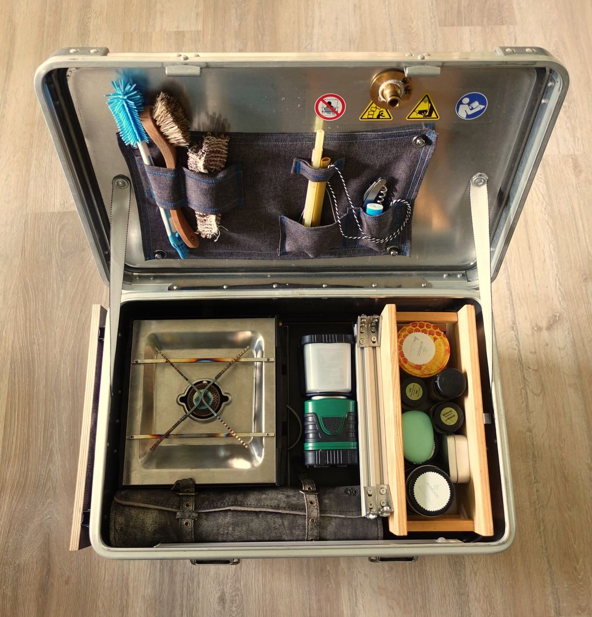 Cooking Outdoors - The DIY Kitchen Box - The Details