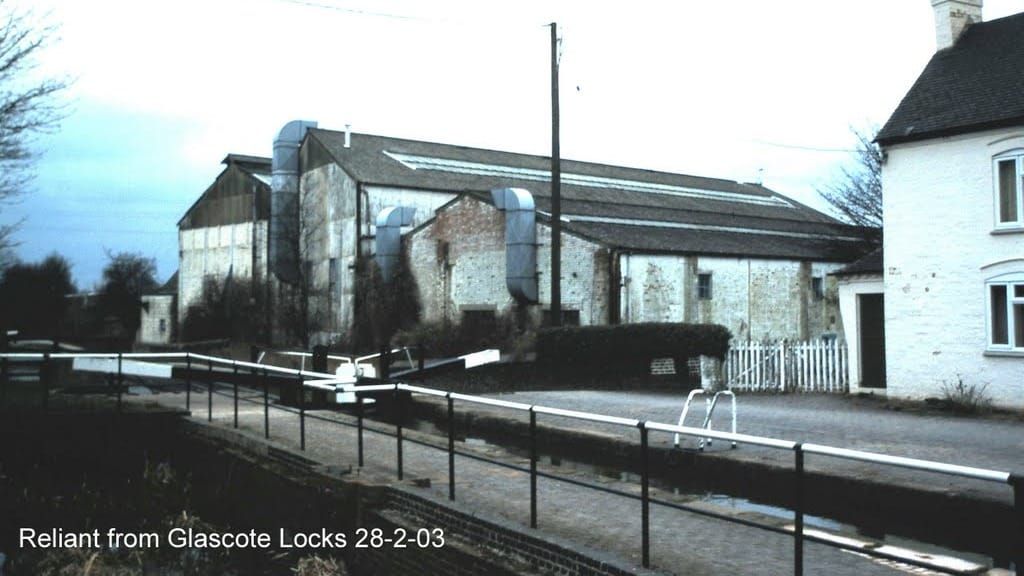 Reliant and Metrocab, Basin Lane, Glascote