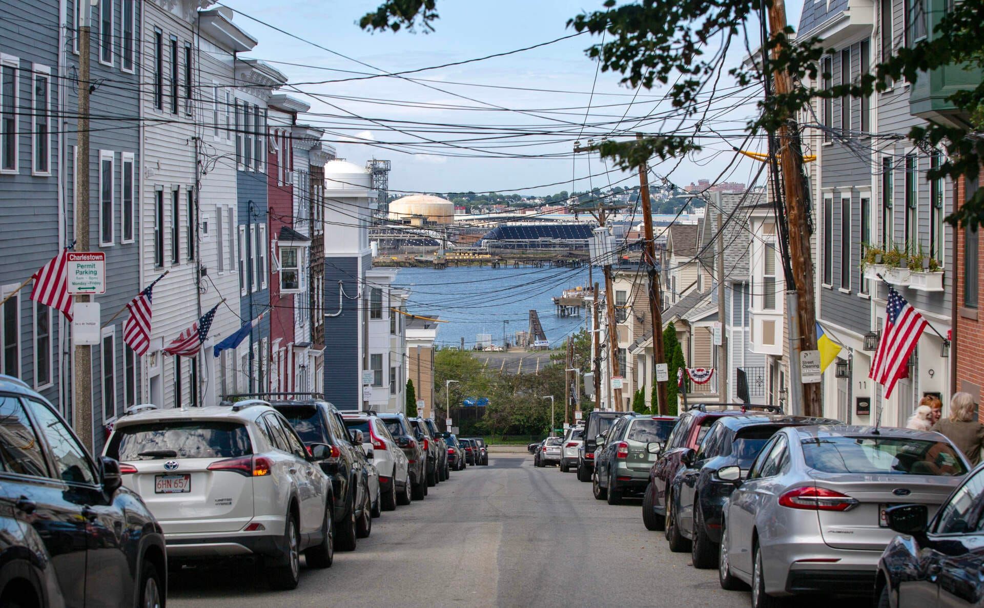A picture of the skyline in Charlestown, MA. 
