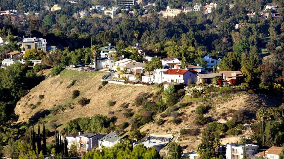 Woodland Hills, CA skyline