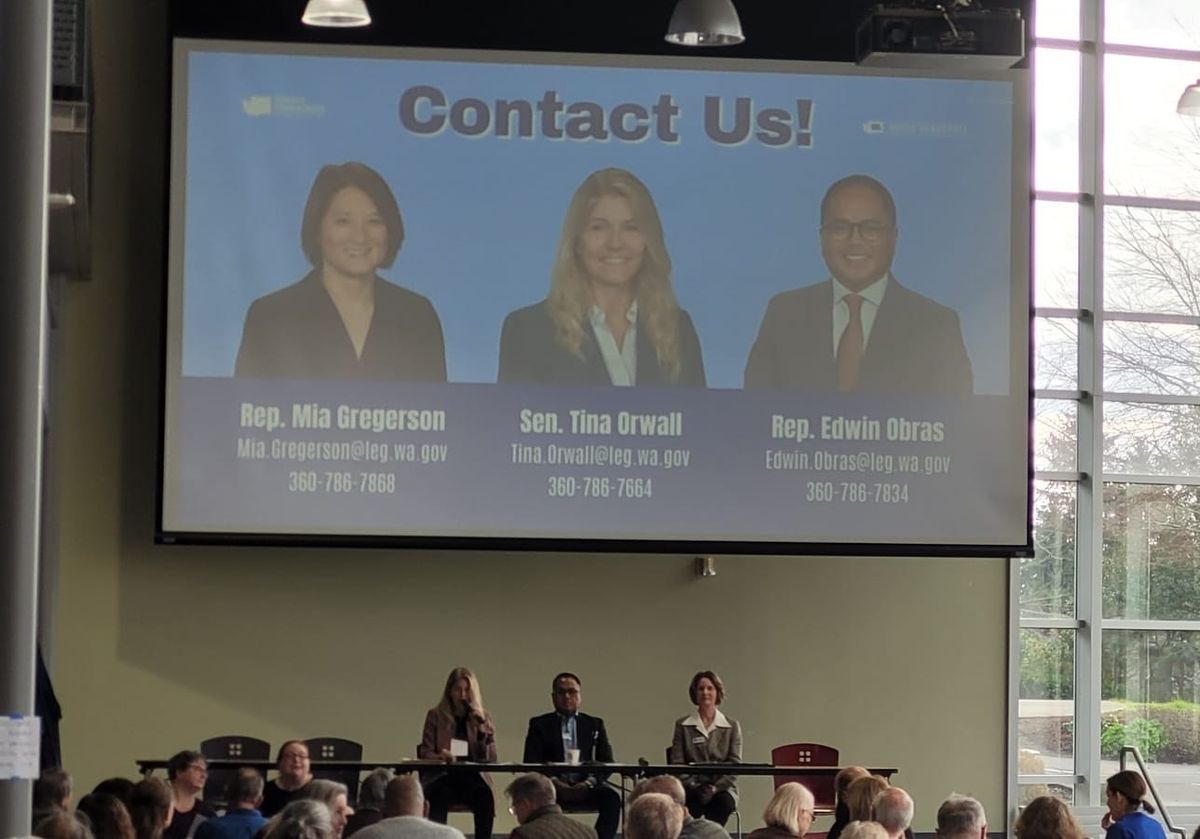 Orwall and Obras Field Questions at 33rd District Town Hall