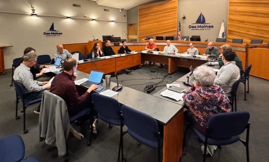 Airport Expansion Debate Shifts From Opposition to Mitigation