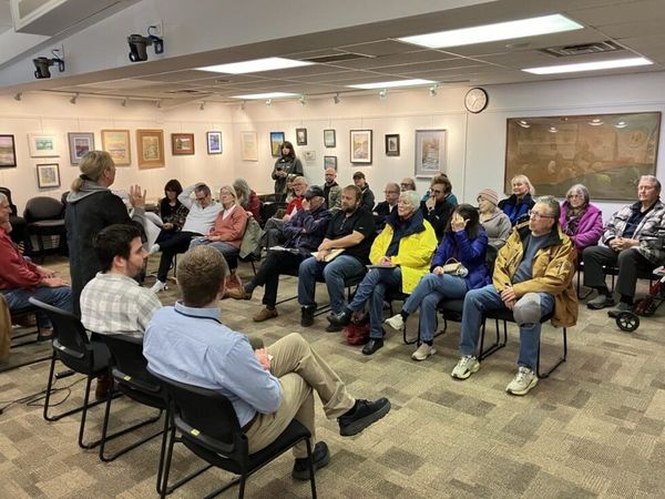 Normandy Park Town Hall: Dialogue, Community Building – and News People Need