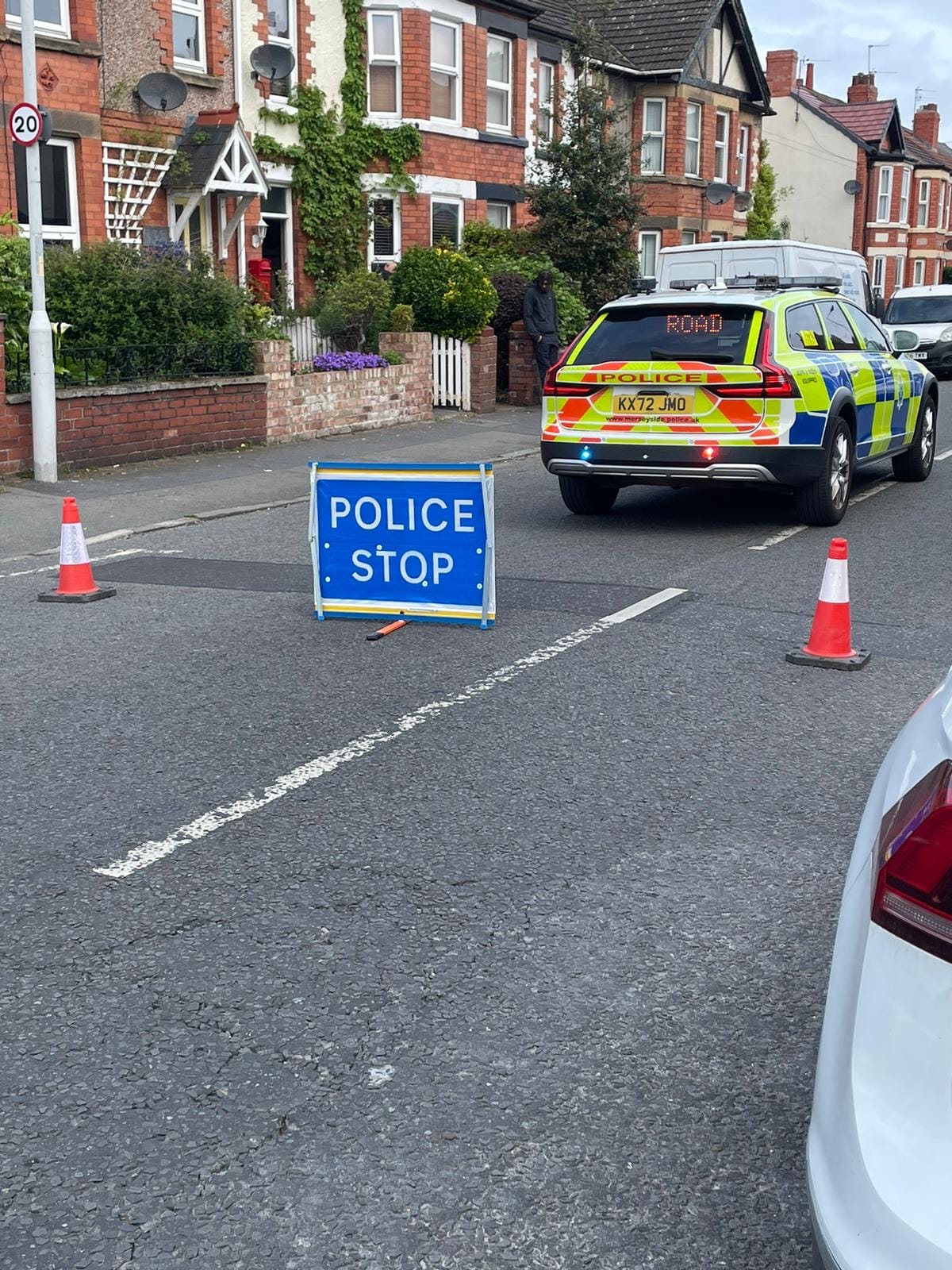 Driver arrested after cars damaged in West Kirby