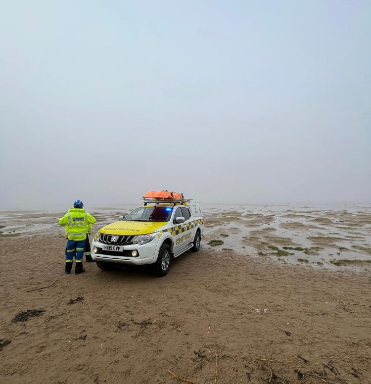 Two rescued from fog on Hoylake beach