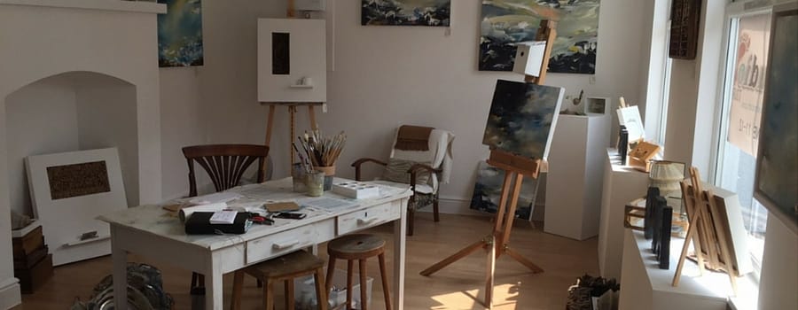 Celebrated artist opens new studio in West Kirby