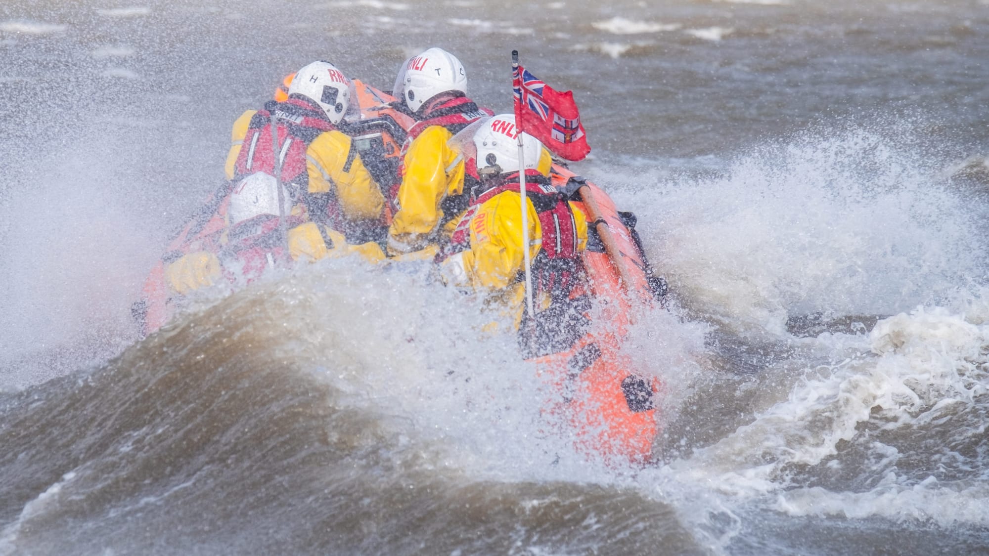 RNLI urges people to stay safe during Storm Éowyn