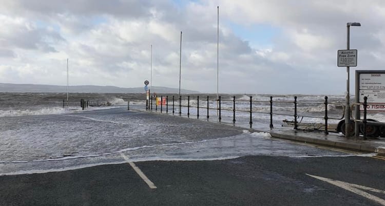 Crowd watched elderly couple struggling at West Kirby Marine Lake but didn't phone for help