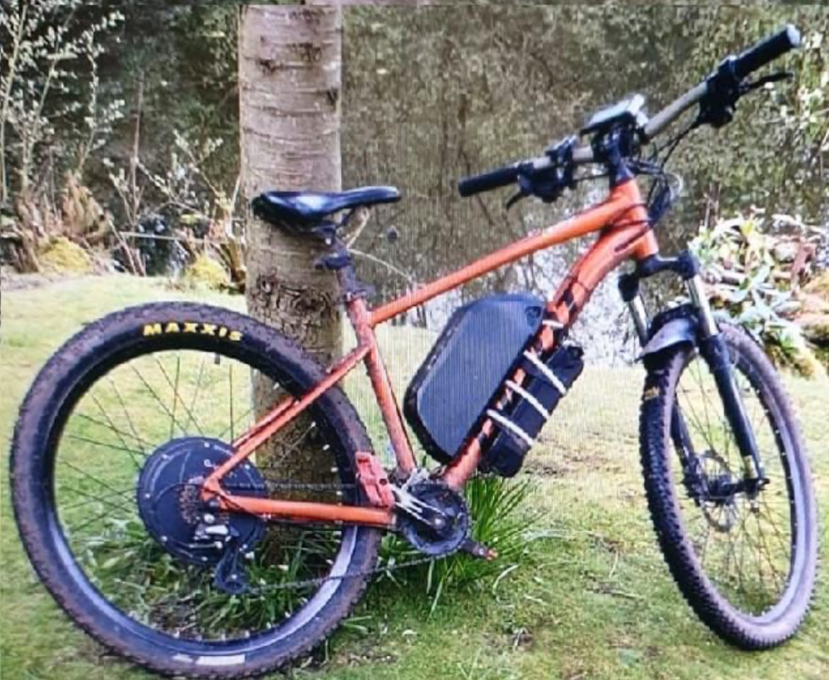 Teenager has bike stolen in knifepoint robbery