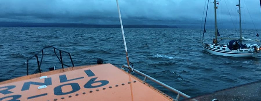 Early morning rescue of yachtsman off the Hoylake coast