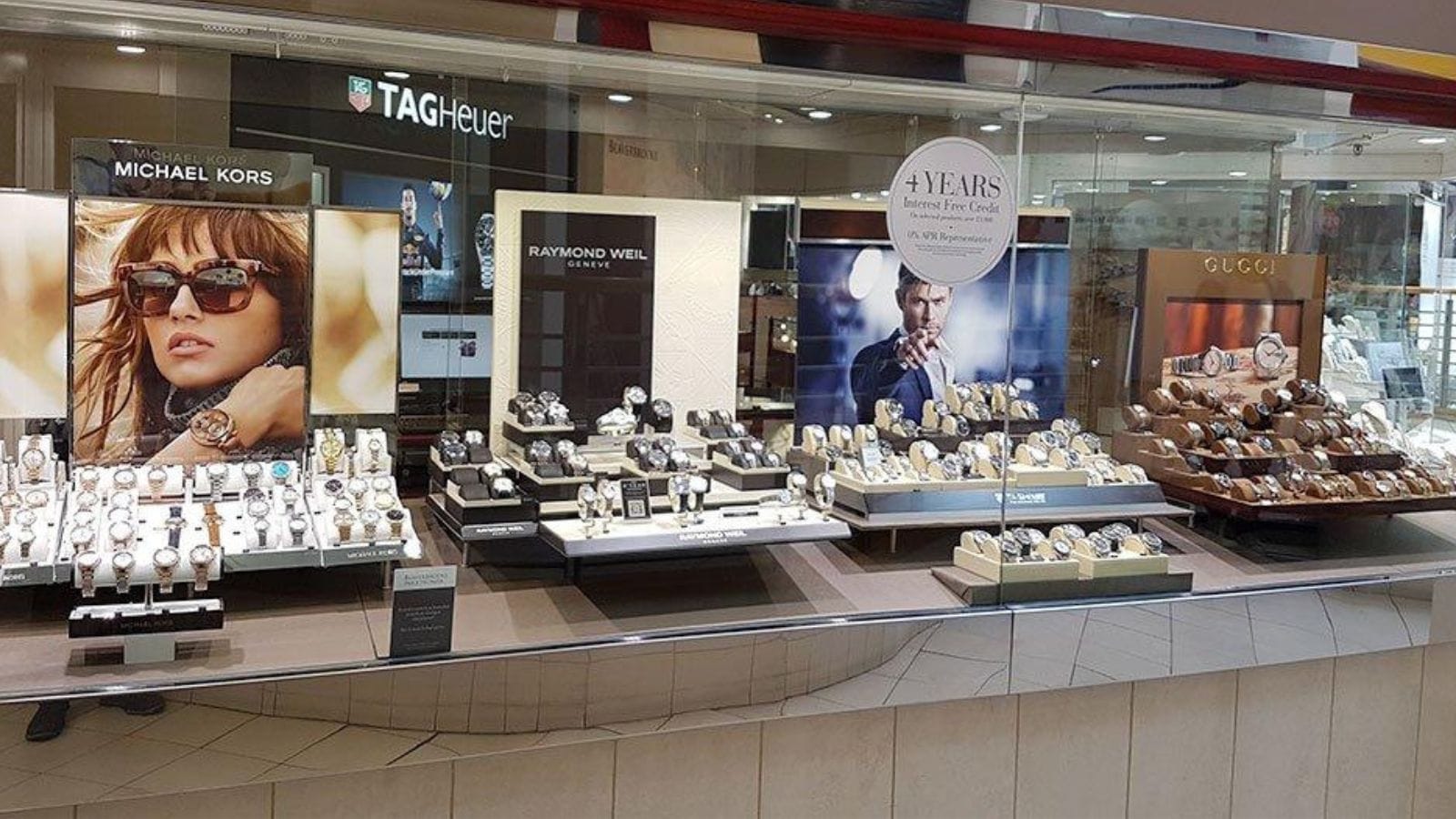Birkenhead couples invited to share proposal stories for chance to win £1,000 jewellery