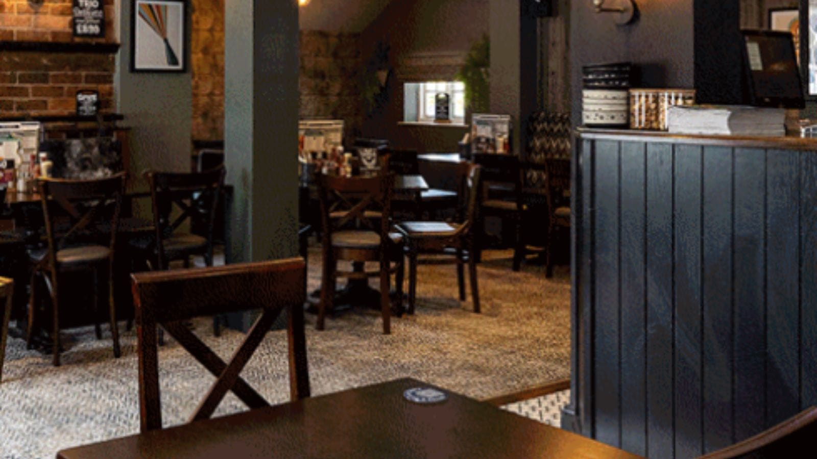 Inside of The Acorn pub in Bebington.