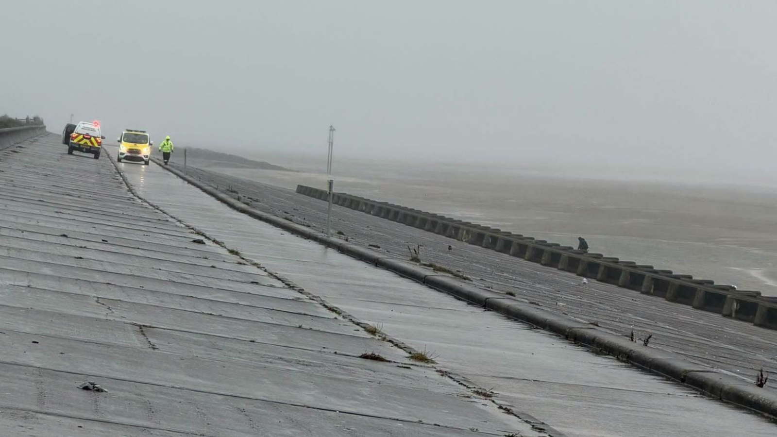 Wirral Coastguard out on the scene. 