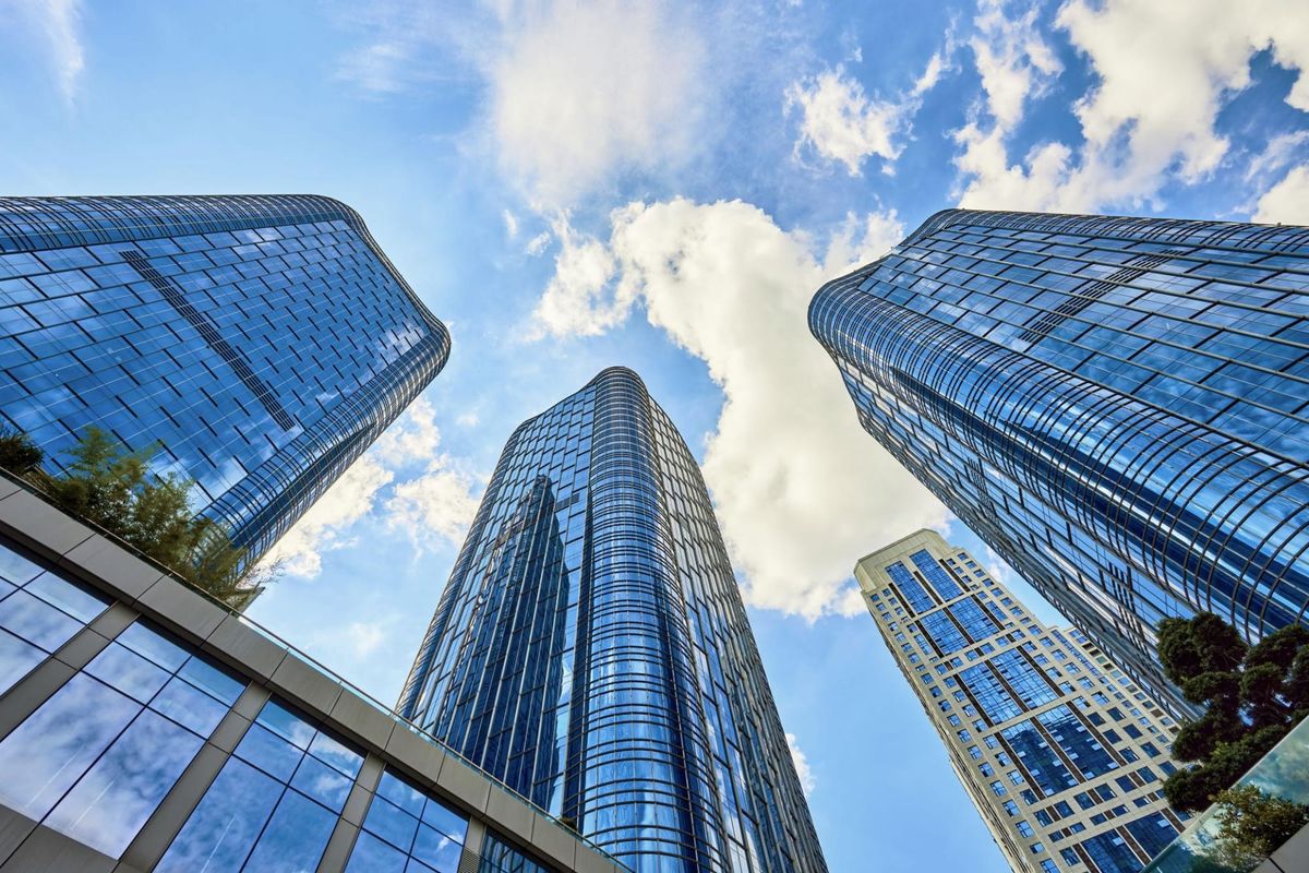Where Does Enterprise AI Get Its Answers? Architecture Considerations for Procurement Teams