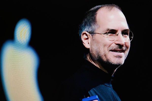 Steve Jobs on stage during Apple’s turnaround era, where focus and simplicity became the foundation for innovation.