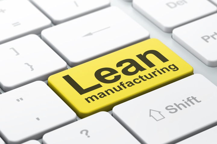 Primer plano de un teclado, simbolizando trabajo digital y procesos empresariales.