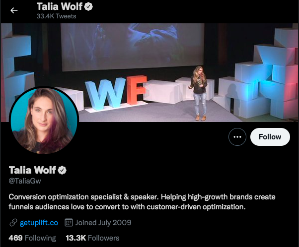 account related to digital marketing to follow on Twitter